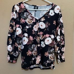 Floral top mid length sleeves
